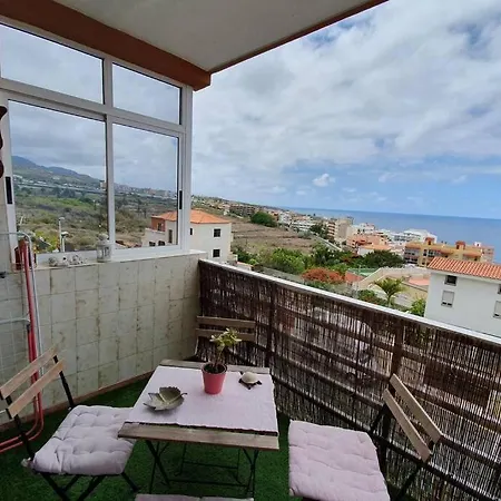Cozy Ocean Views *